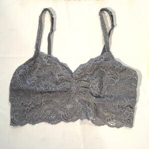 Two Victoria's Secret PINK Lace Bralettes Gray and Purple Size Medium